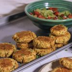 Baked Chickpea Cakes / www.quichentell.com