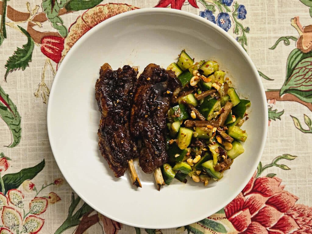 Pressure Cooker Pork Ribs / www.quichentell.com