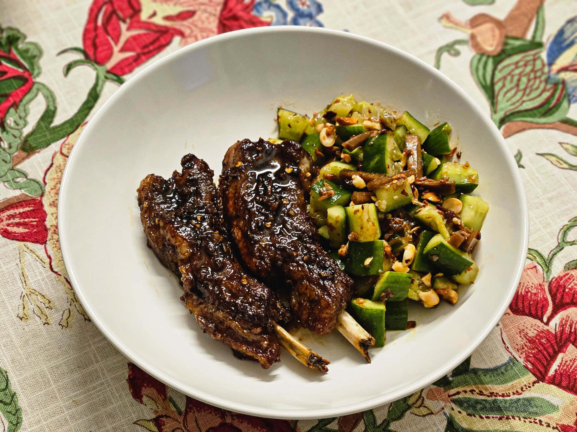 Pressure Cooker Pork Ribs / www.quichentell.com