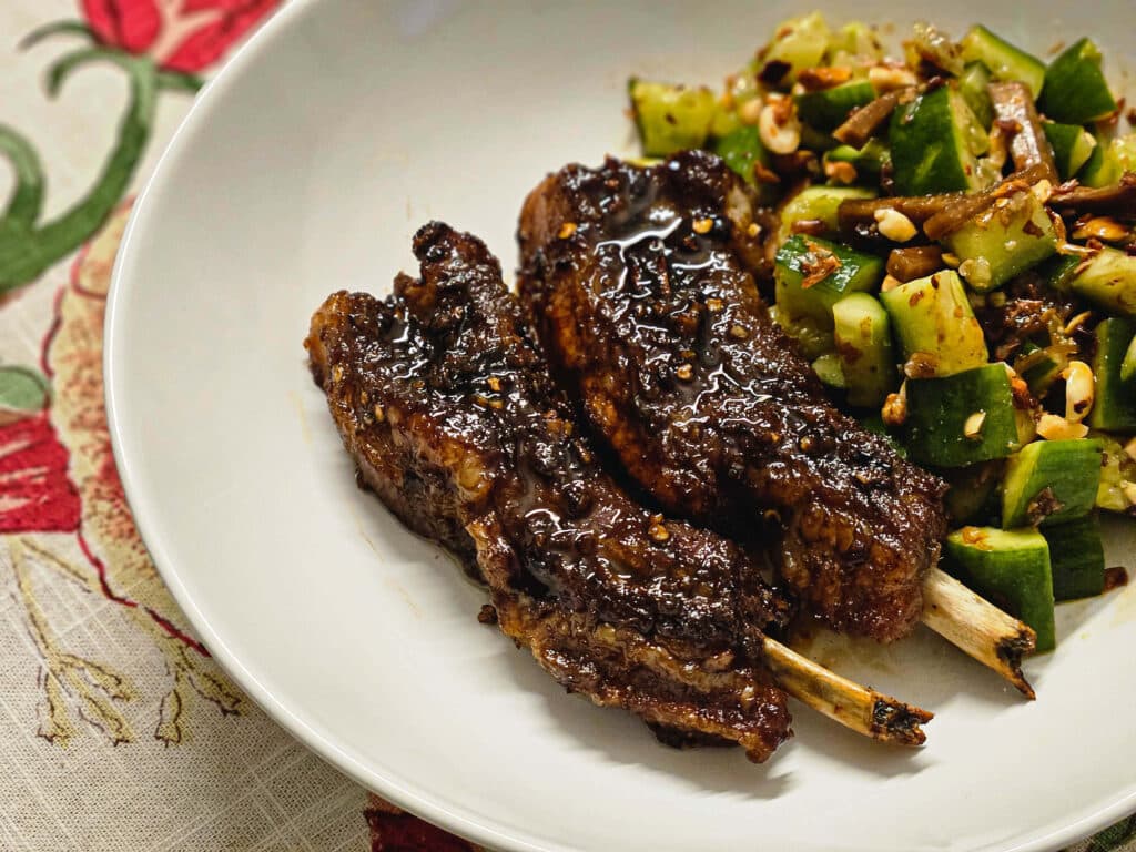 Pressure Cooker Pork Ribs / www.quichentell.com