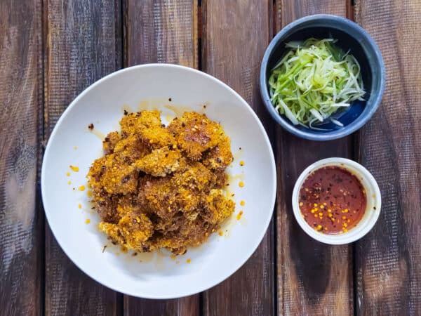 Hot Honey Chicken Bites / www.quichentell.com